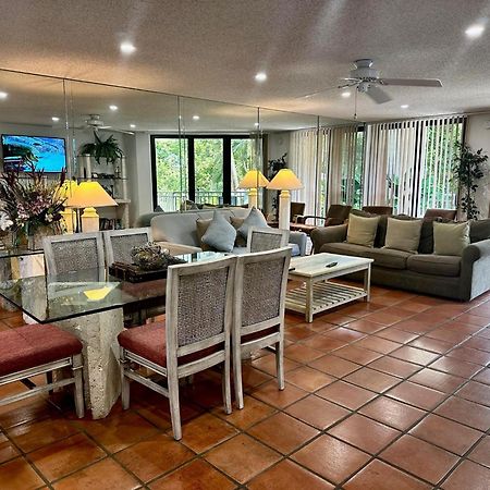 Beautifully Renovated Summer Of 2020 Come And Enjoy This Lovely Unit Key West Exterior foto