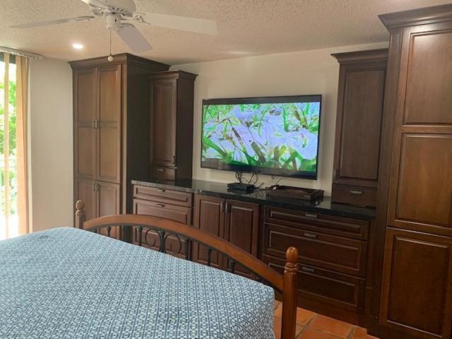 Beautifully Renovated Summer Of 2020 Come And Enjoy This Lovely Unit Key West Exterior foto