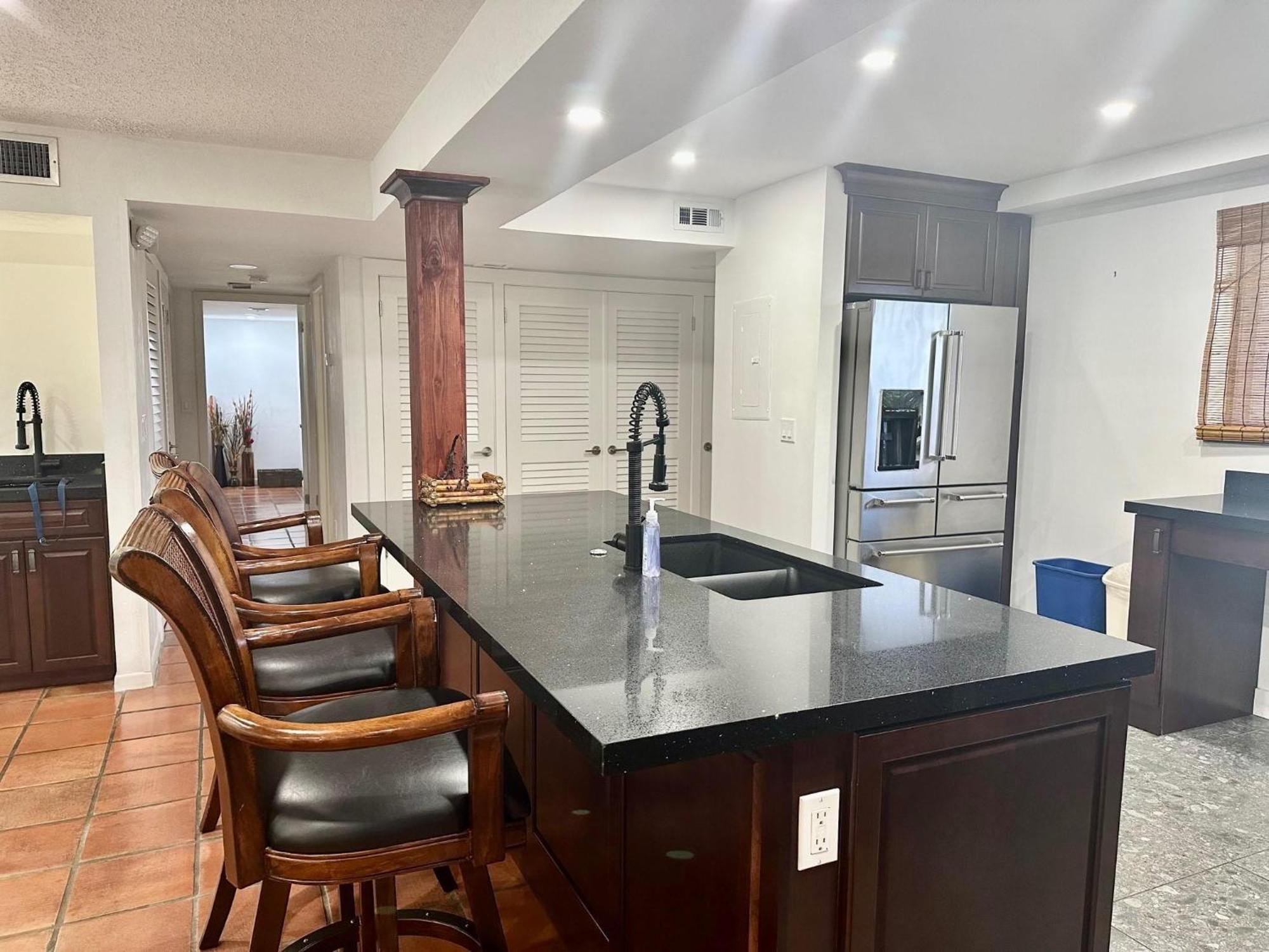 Beautifully Renovated Summer Of 2020 Come And Enjoy This Lovely Unit Key West Exterior foto