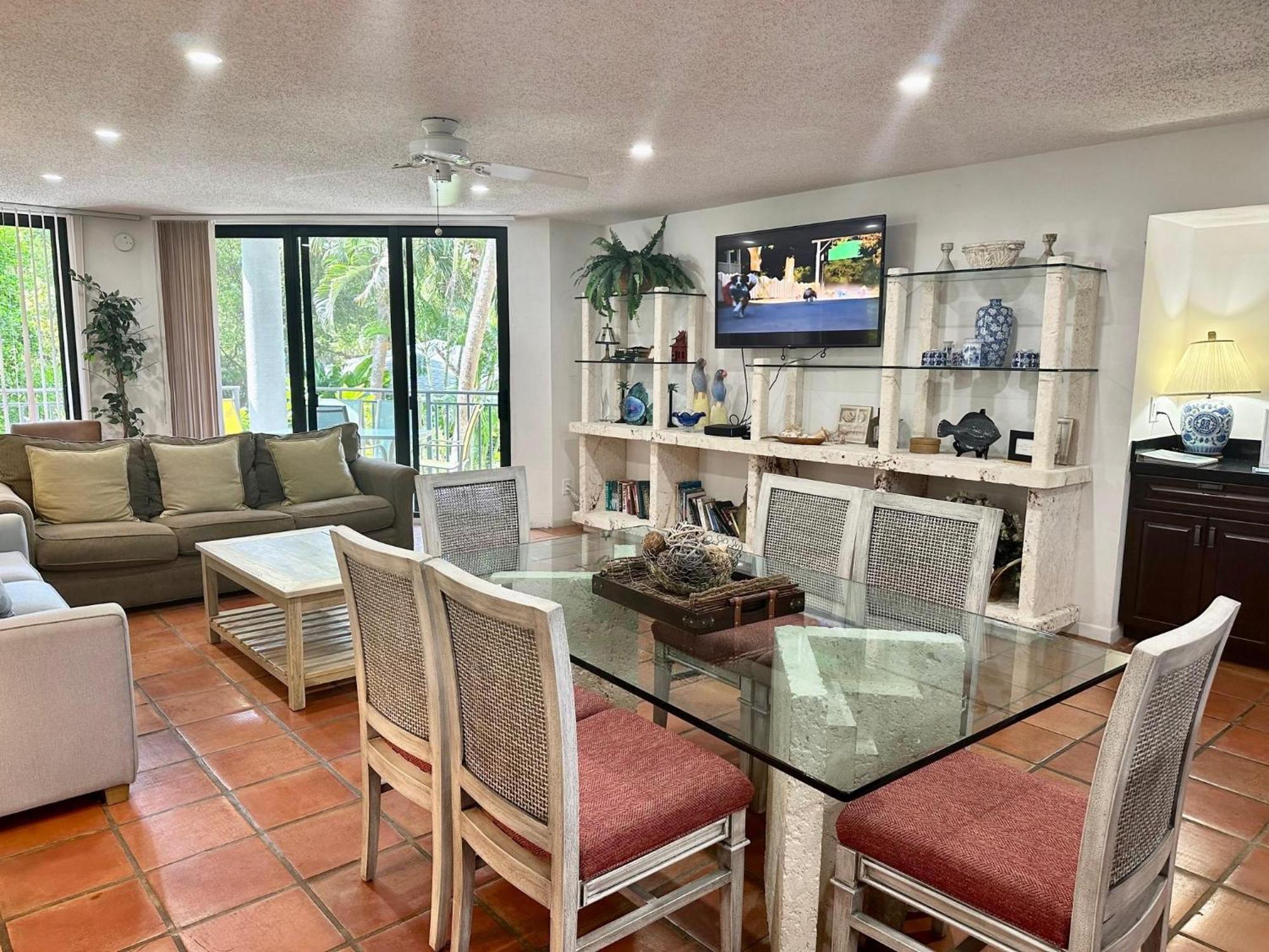 Beautifully Renovated Summer Of 2020 Come And Enjoy This Lovely Unit Key West Exterior foto